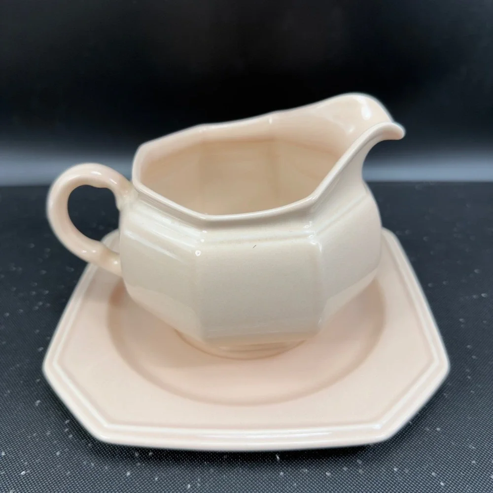Mikasa English Chintz‎ Peach Bloom Gravy Boat and Underplate Japan Pink Ceramic